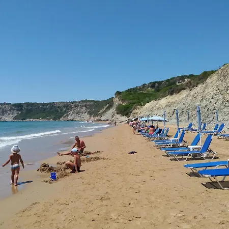 Gecko, Arillas Case de vacanță