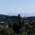 Gecko, Arillas Case de vacanță Kavvadades